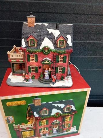 Lemax Decorating the new England hearth beschikbaar voor biedingen