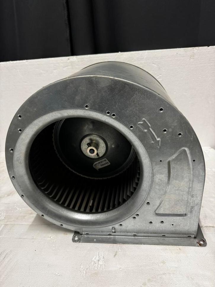 Brink Allure B40 Syst-Ventilator DD 11-11 TH TAC 1/1 (3.0), Doe-het-zelf en Verbouw, Ventilatie en Afzuiging, Zo goed als nieuw