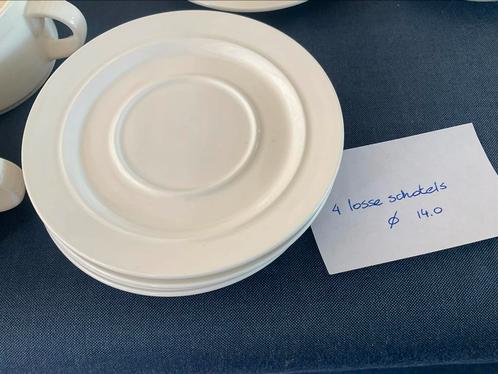 Royal Boch stackable / losse schotels 14.0 diameter, Huis en Inrichting, Keuken | Servies, Zo goed als nieuw, Kop(pen) en/of Schotel(s)