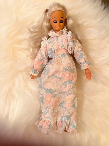 Vintage Bedtime Barbie 1995 beschikbaar voor biedingen