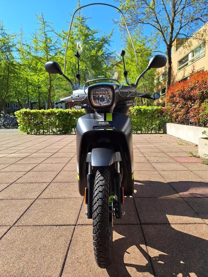 Askoll Italiaans electrische scooter, Fietsen en Brommers, Scooters | Overige merken, Nieuw, Maximaal 45 km/u, Elektrisch, Ophalen