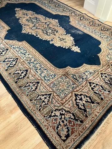 Grote vintage pers blauw  beschikbaar voor biedingen