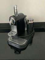 Nespresso koffiemachine met melkopschuimer, Witgoed en Apparatuur, Ophalen, Gebruikt, Koffiemachine, Koffiepads en cups