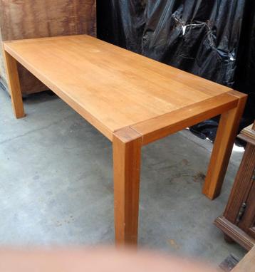 Massief blank eiken rechthoekige eettafel -198 cm breed - beschikbaar voor biedingen