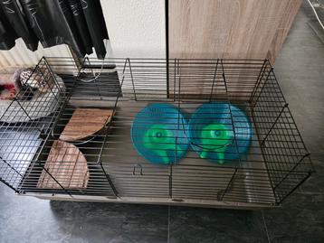 Konijnen-, Cavia- of Knaagdierenkooi 100x53x42,5cm met extra beschikbaar voor biedingen