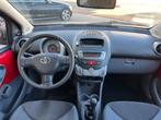 Toyota Aygo 1.0-12V + / 5DRS / Airco / NAP, Voorwielaandrijving, Stof, Gebruikt, Met garantie (alle)