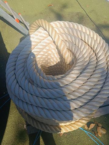 Nieuw kunststof kabelaring touw beschikbaar voor biedingen