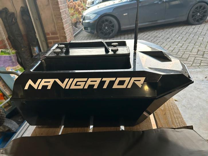 Navigator voerboot, Watersport en Boten, Hengelsport | Karpervissen, Zo goed als nieuw, Overige typen, Ophalen of Verzenden
