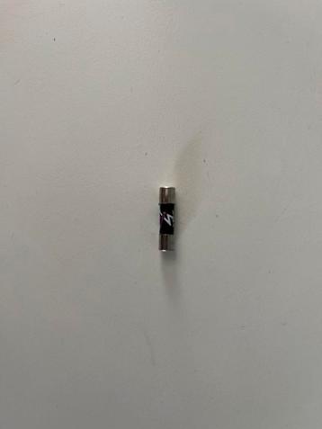 Synergistic Research Purple fuse 2A 5x20 mm slow blow beschikbaar voor biedingen