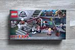 Nieuw! LEGO 75932 Jurassic World Velociraptor Chase, Kinderen en Baby's, Speelgoed | Duplo en Lego, Ophalen of Verzenden, Nieuw