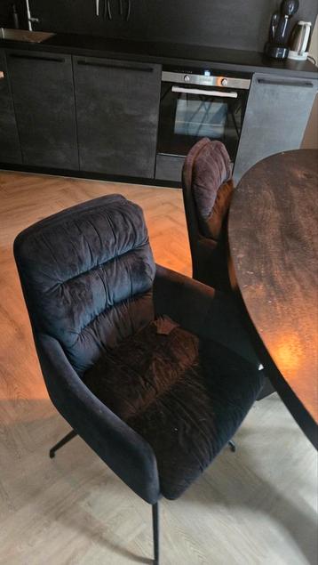 Zwarte design stoel 4x beschikbaar voor biedingen
