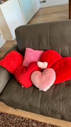 Leuke sierkussens in rood en rose, Huis en Inrichting, Woonaccessoires | Kussens, Ophalen of Verzenden, Zo goed als nieuw