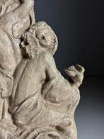 Terra Cotta wandornament, Ophalen, Zo goed als nieuw