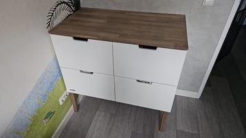 Kidsmill Sepp - Commode (met bladvergroter) en ledikant  beschikbaar voor biedingen