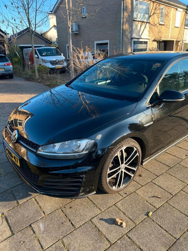 Volkswagen Golf 2.0 TDI 135KW 5D DSG 2013 Zwart, Auto's, Volkswagen, Particulier, Golf, ABS, Airbags, Airconditioning, Bluetooth