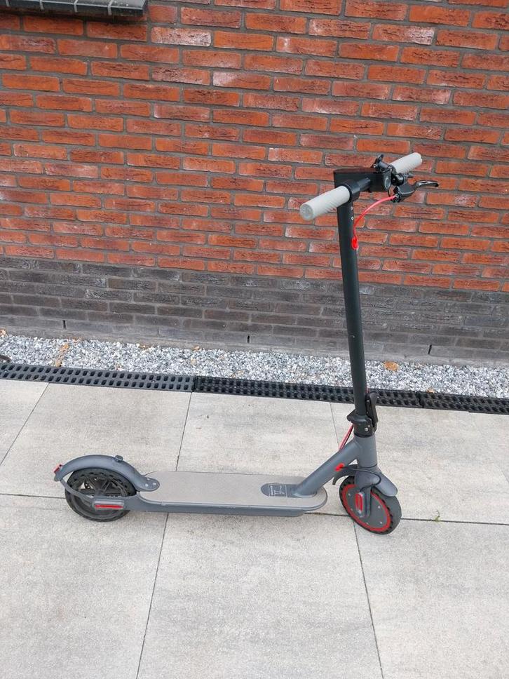 Aovo Pro M365 Elektrische Step, Fietsen en Brommers, Steps, Gebruikt, Elektrische step (E-scooter), Ophalen