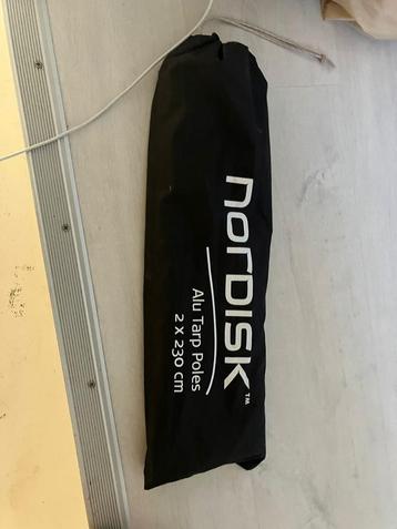 2 stokken Nordisk max 1.90m beschikbaar voor biedingen