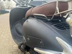 Grande Retro scooter 2015 zeer goede staat. Nieuwe kappenset, Info@znen.com, Graafschap Hornelaan 129-c, Zo goed als nieuw, Benzine
