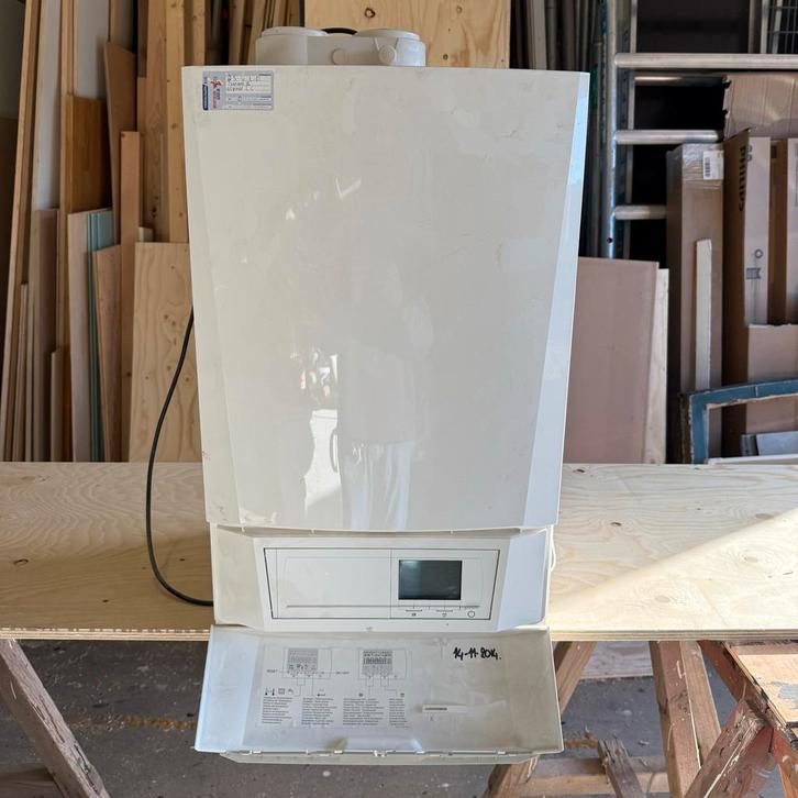 CV ketel voor onderdelen. Remeha Calenta 35S - Onderdelen, Doe-het-zelf en Verbouw, Verwarming en Radiatoren, Gebruikt, Cv-ketel of Combi-ketel