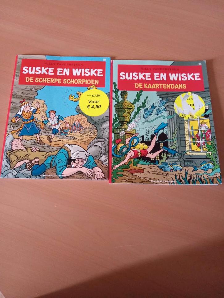 Suske en Wiske - De Scherpe Schorpioen & De Kaartendans, Boeken, Stripboeken, Zo goed als nieuw, Meerdere stripboeken, Ophalen of Verzenden