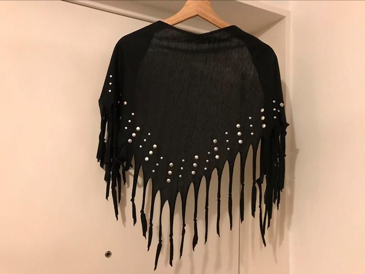 Zwart sjaal omslagdoeken heupdoek met studs zgan, Kleding | Dames, Mutsen, Sjaals en Handschoenen, Zo goed als nieuw, Sjaal, Maat 46/48 (XL) of groter