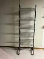 Metalen vintage winkelrek met 5 stapelmandjes op wieltjes., Ophalen