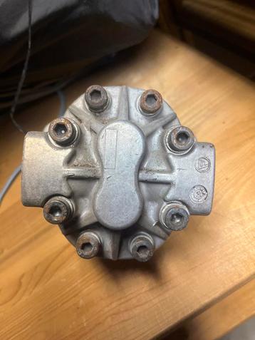 Gebruikte Hydrauliek Pomp - Galder 1/2 duims beschikbaar voor biedingen