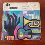7” Milt Jackson - How High The Moon, Ophalen of Verzenden, Zo goed als nieuw, Pop