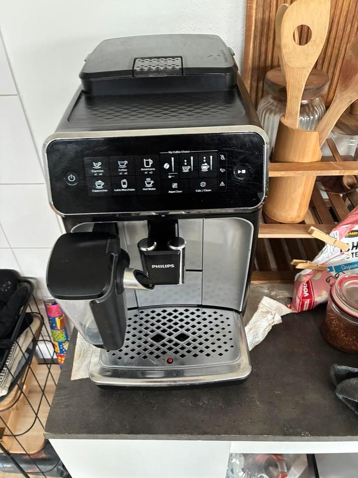 Philips latte go EP3246 luxe uitvoering, Witgoed en Apparatuur, Koffiezetapparaten, Gebruikt, Koffiebonen, Koffiemachine, 2 tot 4 kopjes
