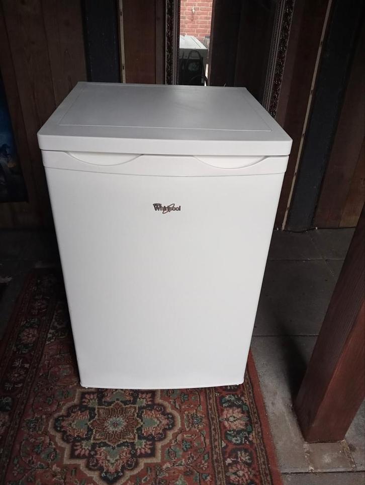 Z g.a.n tafelmodel koelkast met vriezer merk whirlpool, Witgoed en Apparatuur, Koelkasten en IJskasten, Zo goed als nieuw, Met vriesvak