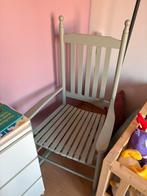 Oudgroen houten schommelstoel, Kinderen en Baby's, Kinderkamer | Tafels en Stoelen, Ophalen, Zo goed als nieuw, Stoel(en)