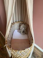Rotan wieg met hemel en bekleding, Kinderen en Baby's, Babywiegjes en Ledikanten, Ophalen, Zo goed als nieuw, Wieg