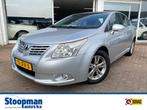 Toyota AVENSIS 1.8 VVTi Dynamic Clima Cruise Trekh. 107.214k, Auto's, Voorwielaandrijving, 65 €/maand, 15 km/l, Origineel Nederlands