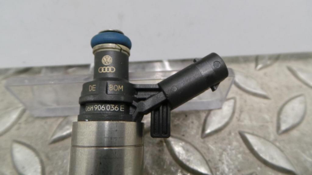 VOLKSWAGEN PASSAT BRANDSTOF INJECTOR / VERSTUIVER 2012, Ophalen of Verzenden, Gebruikt, Stiba lid