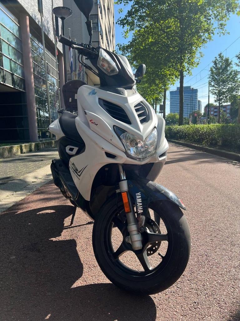 Yamaha aerox 2016 4t 50cc, Fietsen en Brommers, Scooters | Yamaha, Ophalen, Aerox, Maximaal 45 km/u, Zo goed als nieuw