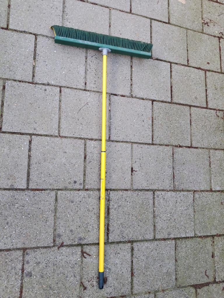 Kunstgras bezem 65cm, Ophalen