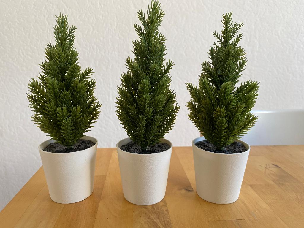 3 mini kunst Kerstboompjes Ikea zgan, Ophalen of Verzenden, Zo goed als nieuw