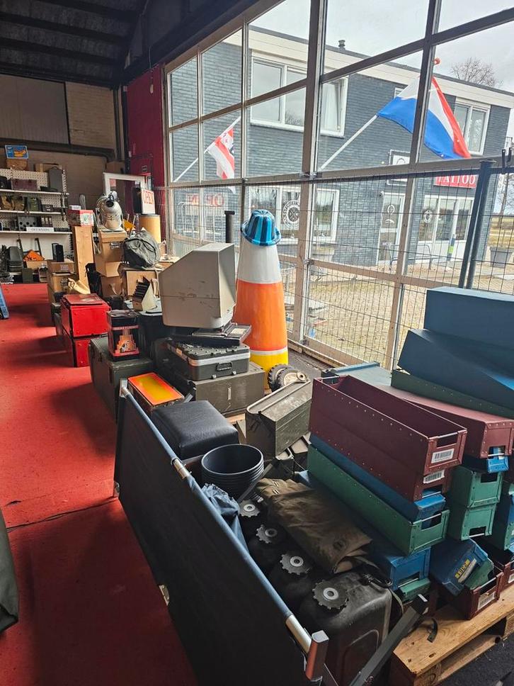 Diverse kisten kist legerkisten speelgoedkist legerdump, Vacatures, Vacatures | Horeca en Catering