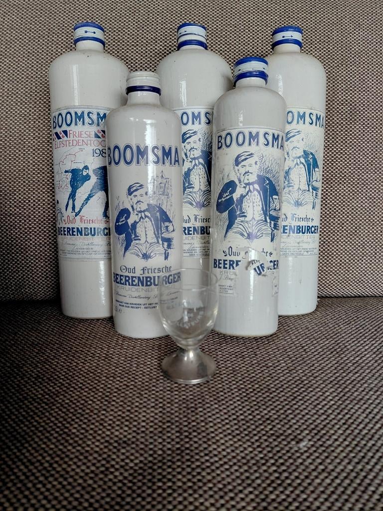 Boomsma jenever kruiken met glaasje, Ophalen
