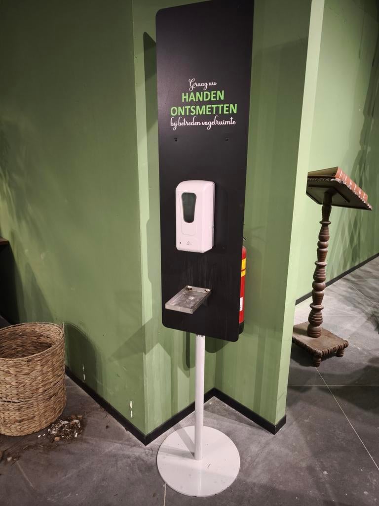 Ontsmettingszuil, Ophalen