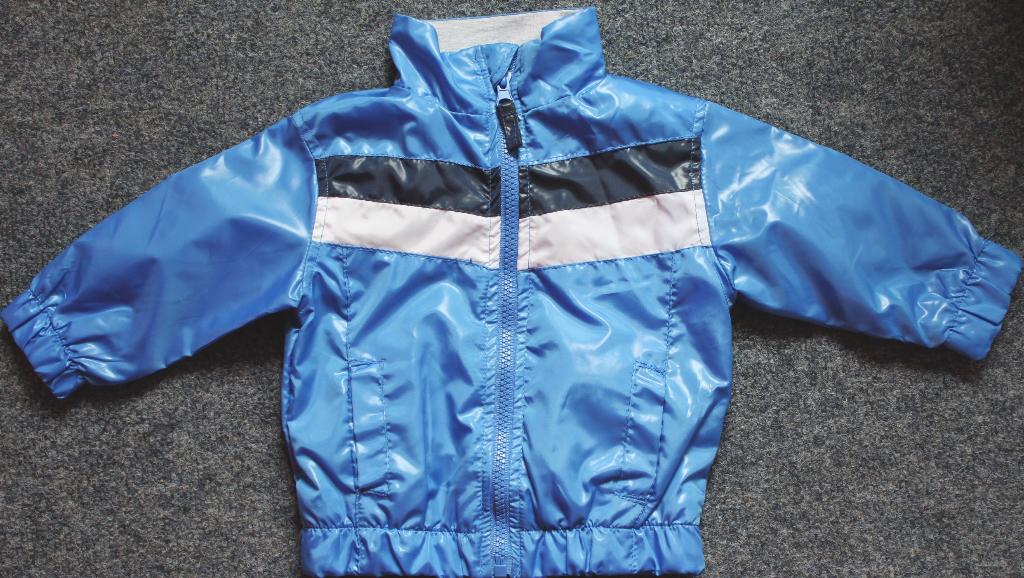 Nieuw blauw zomerjasje met grijze tricot voering. Maat 74., Ophalen of Verzenden, Nieuw, Jongetje, Jasje