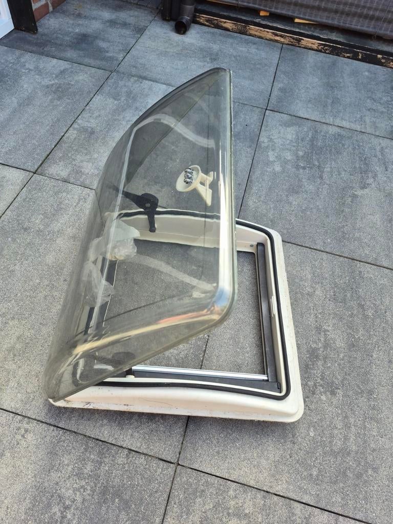 Remis dakluik 40x40cm voor camper of caravan, Caravans en Kamperen, Caravan accessoires, Ophalen