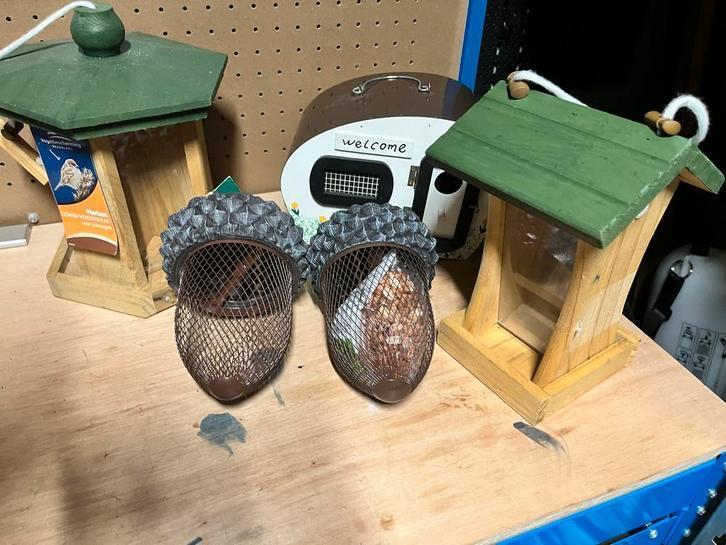 voederhuisjes en hangende voederplaatsen, Tuin en Terras, Vogelhuisjes en Vogelbaden, Nieuw, Ophalen of Verzenden