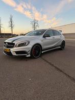 Mercedes-Benz A-Klasse 2.0 A45 AMG 4MATIC Aut7 2015 Grijs, Auto's, Automaat, Zwart, 4 cilinders, 360 pk