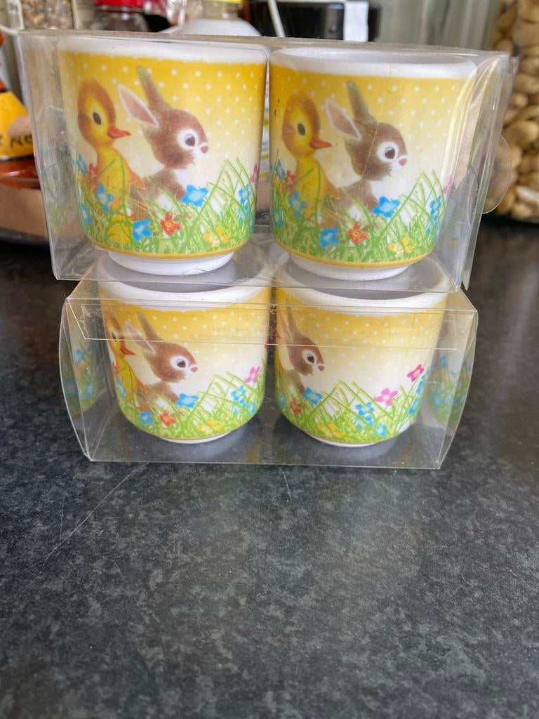 Leuke Paas Eierdopjes met Konijn en Kuiken - Set van 4, Keramiek, Overige typen, Nieuw, Ophalen of Verzenden