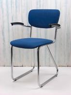 Vintage eetkamerstoel Vintage stoel met armleuning., Huis en Inrichting, Stoelen, Ophalen, Gebruikt, Blauw, Gispen