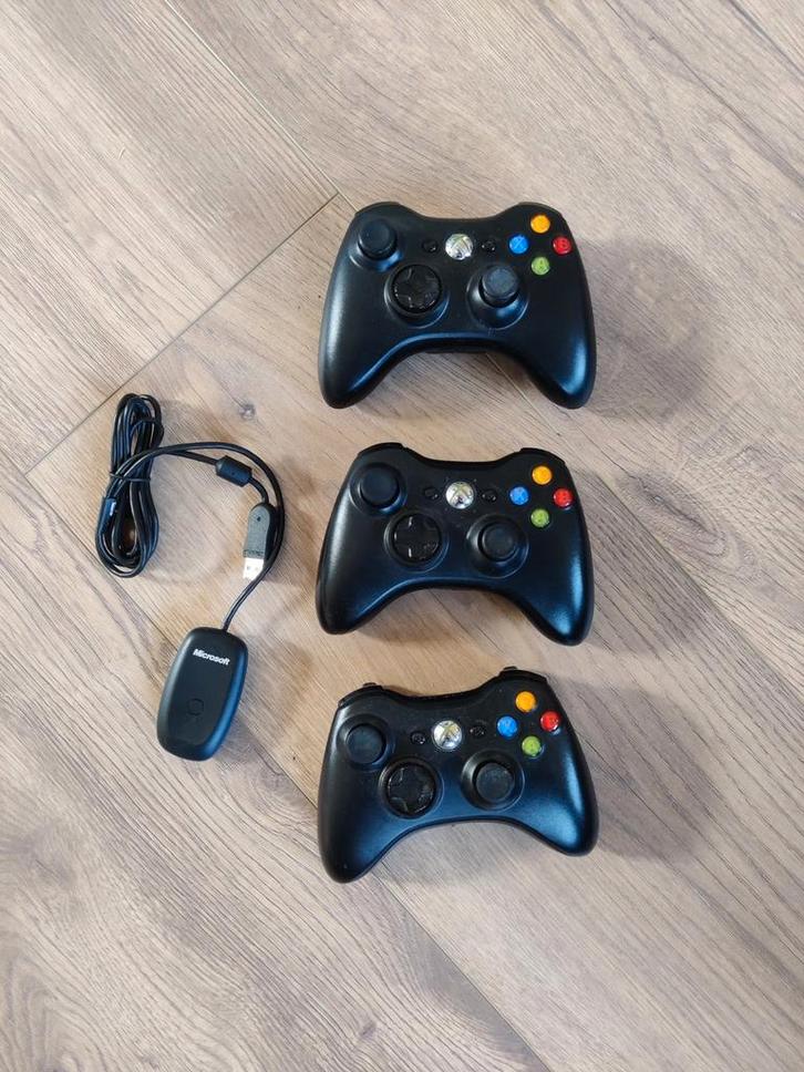3 Xbox 360 controllers + wireless receiver voor PC, Spelcomputers en Games, Spelcomputers | Xbox | Accessoires, Gebruikt, Xbox 360