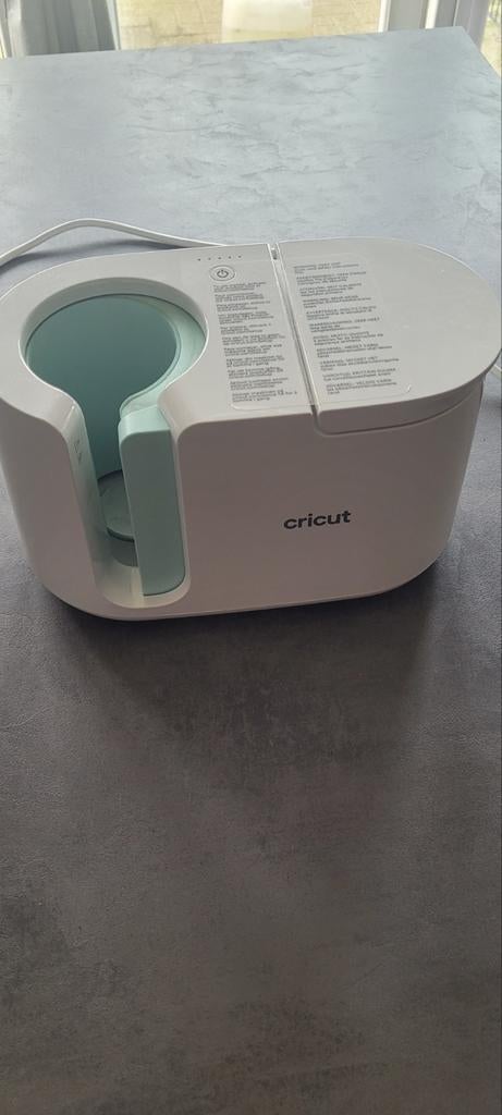 Cricut Mug Press mokkenpers + 2 sublimatie mokken | zo goed, Hobby en Vrije tijd, Knutselen, Zo goed als nieuw, Gereedschap of Toebehoren