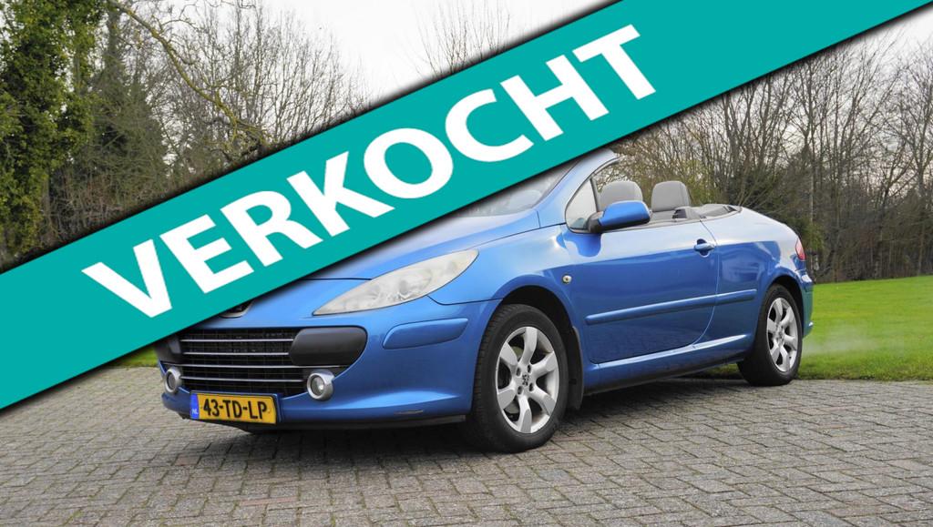 Peugeot 307 CC 2.0-16V Oxygo Leder Automaat, Auto's, Peugeot, Gebruikt, Beige, 4 cilinders, Cabriolet