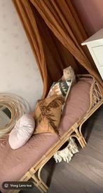 Bamboe rotan kinderbed met matras - Zo goed als nieuw!, Kinderen en Baby's, 70 tot 85 cm, Zo goed als nieuw, Matras, 140 tot 160 cm